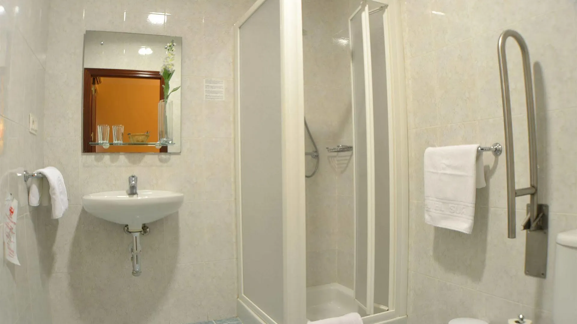 Hotel Sur Малага 2*,