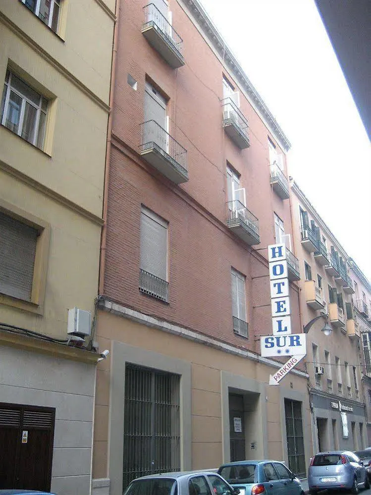 Hotel Sur Малага